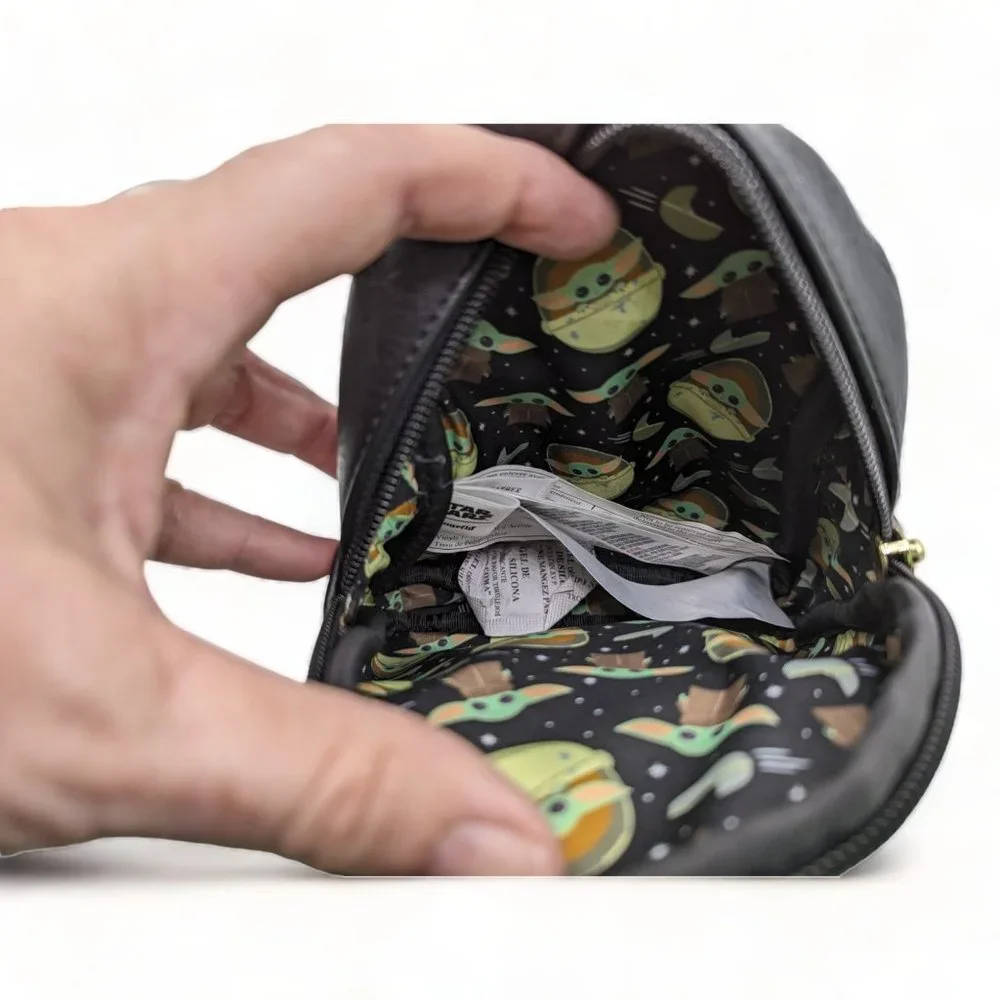 Disney Parks The Child Mandalorian Baby Yoda Star Wars Loungefly Wristlet Bag